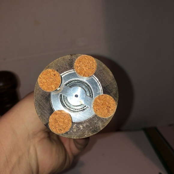 Classic Wooden Pepper and Salt Grinders - Picture 4 of 6